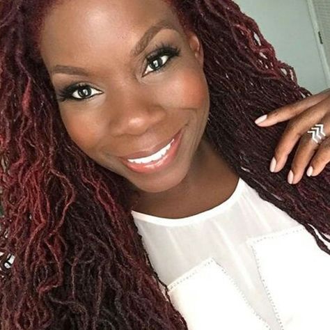 Burgundy Babe | They're a smaller version of your standard locs, installed using a unique parting grid and special tool to twirl the strands into place. 80 Hair, Braids Natural, Kanekalon Hair, Sisterlocks Styles, Curly Crochet Hair Styles, Kanekalon Hairstyles, African American Wigs, Sisterlocks, Hair Braids