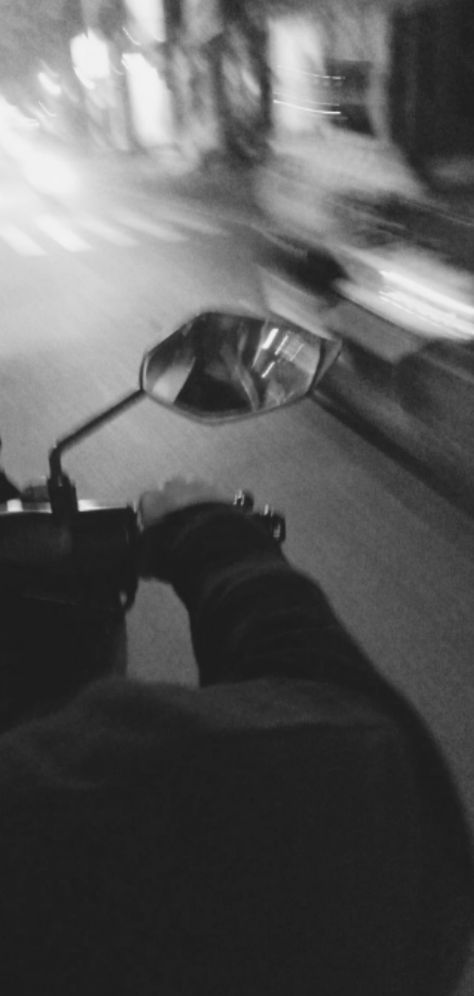 Bike Ride Aesthetic Night, Flower Dpz For Whatsapp, Night Ride With Boyfriend, Couple Ride, Bike Riding Aesthetic, Bike Ride Aesthetic, Motorbike Ride, Night Bike Ride, Couples Hidden Face Pics