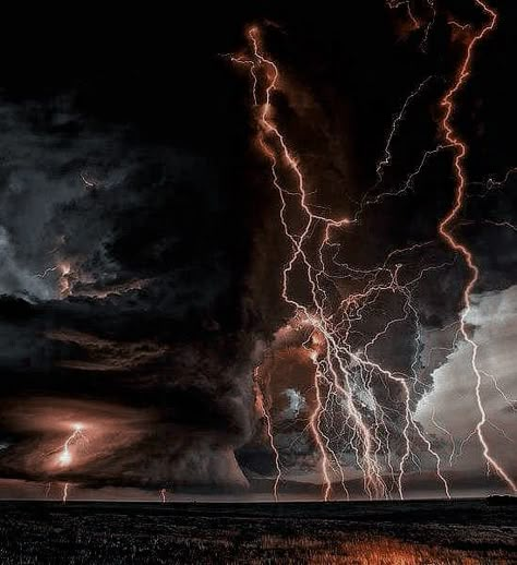 Lightning Images, Lightning Photos, Lightning Photography, Heaven Art, Thunder And Lightning, Lightning Strikes, Sky Aesthetic, Scenery Wallpaper, Book Aesthetic