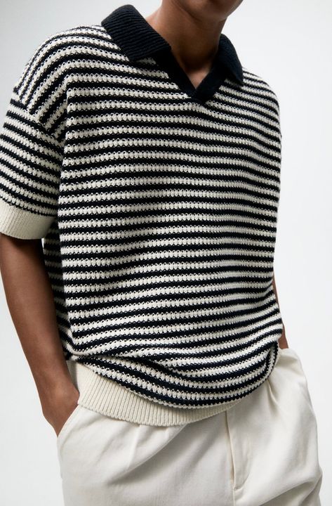 Zara Polo Shirt, Summer Outfits Men Beach, Mens Inspo, Classy Clothing, Drawstring Jeans, Denim Sweatshirt, Printed Polo Shirts, Mens Stripes, Knitwear Fashion