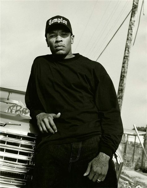 Dr Dre Dr Dre Aesthetic, Dr Dre Albums, Dr Dre The Chronic, 90s Rap Aesthetic, 90’s Hip Hop, 90s Rappers Aesthetic, Black Store, Rappers Aesthetic, Hip Hop Legends