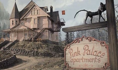 💀 on Twitter: "𖤐Coraline was released on this day, in 2009🧵✨… " Pink Palace Apartments, Coraline House, The Pink Palace, Stop Motion Movies, Laika Studios, Coraline Art, Coraline Aesthetic, Coraline Jones, Pink Palace