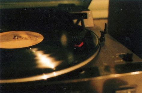 Lose Control, Perks Of Being A Wallflower, Foto Art, Cinematic Photography, Record Player, Film Aesthetic, Pretty Pictures, Film Photography, Dream Life