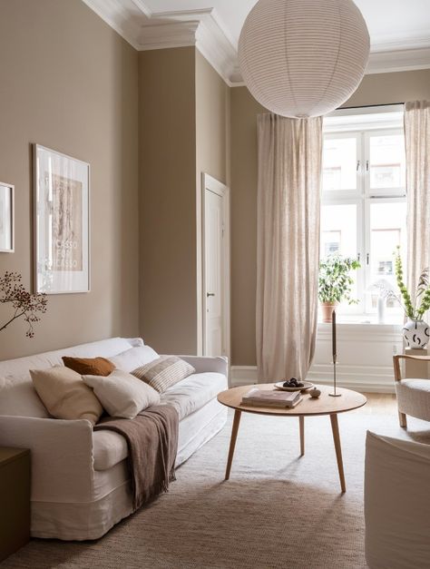 home tour | cosy and calm beige home with white accents - DIY home decor - Your DIY Family Small Beige Living Room, Tan Walls Living Room, Shade Painting, Beige Living Room Walls, Living Room Decor Scandinavian, White Couch Living Room, Room Decor Scandinavian, White Linen Sofa, Historic Apartment