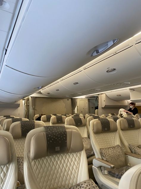 Emirate Premium Economy Emirates Premium Economy, Emirates Economy, Emirates Plane, Emirates Airline Cabin Crew, Airplane Outfit, Emirates Flights, Premium Economy, Airline Cabin Crew, Flying First Class