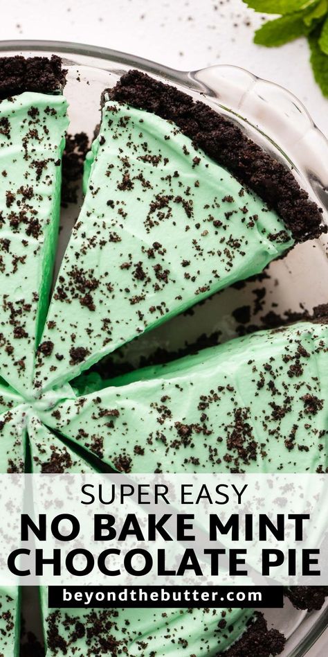 St Patty's Dessert, Mint Chocolate Chip Dessert Recipes, Witchy Deserts, Saint Patrick’s Day Desserts, St Patricks Day Dessert Easy, St Patrick Day Desserts, Thanksgiving Easy Desserts, St Patrick’s Day Desserts, Chocolate Mint Desserts