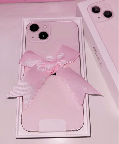 Pink Iphone 13, Dream Phone, Sneakers Heels, Pink Lifestyle, Iphone Obsession, Pink Life, Pink Apple, Pink Doll, Pink Girly Things