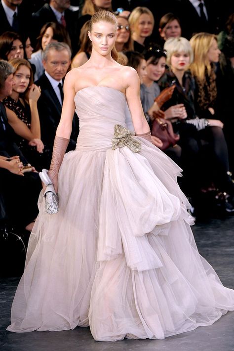 Louis Vuitton Fall 2010 Ready-to-Wear Fashion Show - Rosie Huntington-Whiteley (IMG) 2010 Fashion, Rosie Huntington, Huntington Whiteley, Rosie Huntington Whiteley, Strapless Gown, Vintage Louis Vuitton, Gorgeous Gowns, Beautiful Gowns, Star Fashion