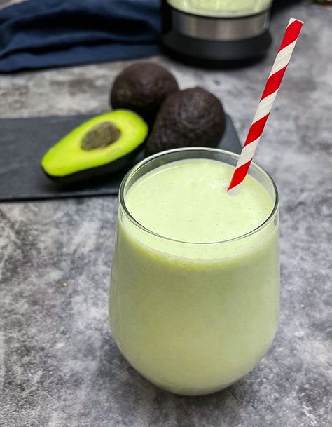 Avocado Drink, Avocado Milk, Pineapple Banana Smoothie, Pecan Milk, Sweet Smoothies, Best Herbal Tea, Avocado Fruit, Ginger Smoothie, Appetizer Salads