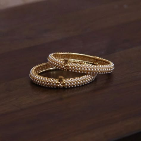 Moti Bangles Design, Pearl Bangles Indian Gold, Pearl Bangle Designs, Pearls Bangles, Moti Bangles, Pearl Bangles Gold, Pearl Bangles, Temple Jewellery Earrings, Bangle Design