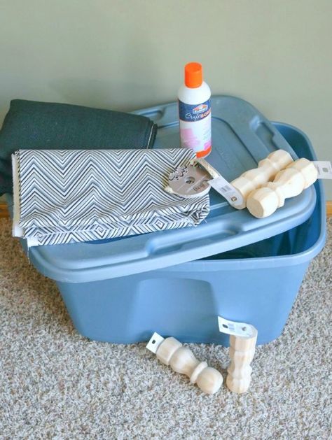 Toy Box Makeover, Decorate Plastic Bins, Kids Toy Storage Diy, Plastic Drawer Makeover, Plastic Crate, Box Makeover, Dog Toy Box, Diy Toy Storage, Plastic Bin