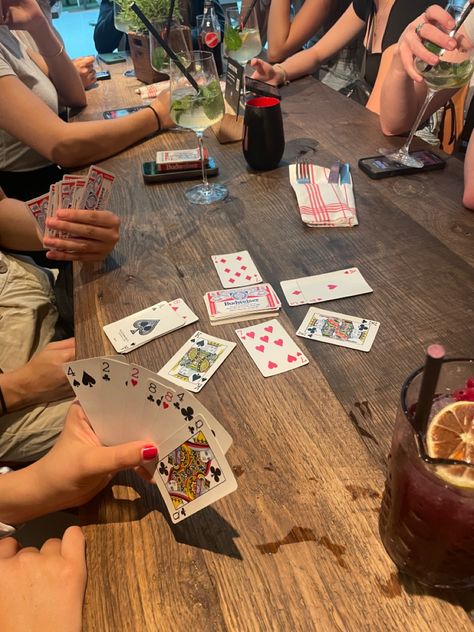 Playing Cards With Friends Aesthetic, Card Game Night Aesthetic, Friends Playing Cards Aesthetic, Happy With Friends Aesthetic, Card Games With Friends, Friends Games Night, Board Game Night Aesthetic Friends, Party Activities Aesthetic, Calling Friends Aesthetic