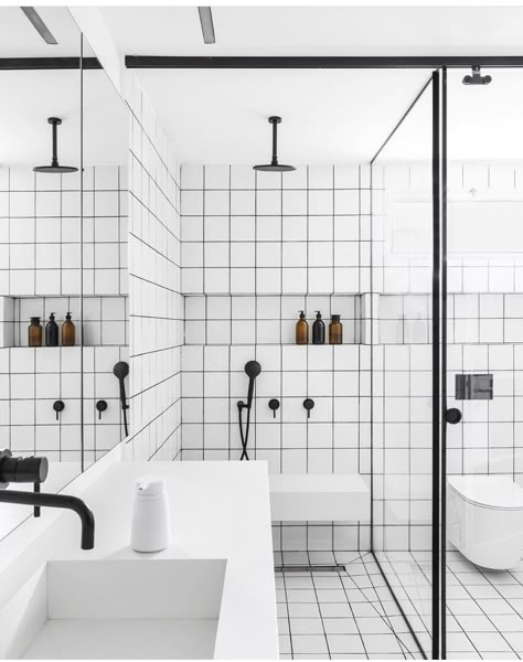 Drømme Bad, Makeover Kamar Mandi, Monochrome Bathroom, Top Bathroom Design, Industrial Home Design, House Remodeling, Interior Bathroom, Bad Inspiration, Interior Minimalista