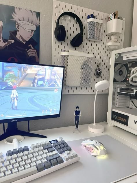 White Setup Aesthetic, Desktop Aesthetic Setup, Pc Setup Anime, Cybercore Desk, Desk Ideas Gaming, Aesthetic Gaming Pc, Gamer Room Aesthetic, Pc Desk Ideas, Aesthetic Pc Setup