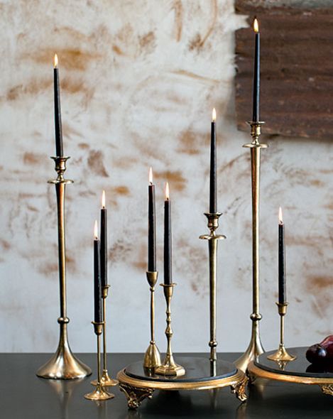 Gold & Black Marble Grandeur Plate 14in Antique Candle Sticks, Gold Candle Holders, Romantic Candles, Black Gold Jewelry, Gold Candles, Black Candles, Gold Party, Gothic Decor, Wedding Candles