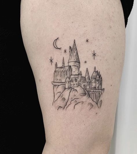 Harry Potter Castle Tattoo, Hogwarts Castle Tattoo, Hedwig Tattoo, Snitch Tattoo, Rockstar Tattoo, Hogwarts Tattoo, Harry Tattoos, Hp Tattoo, Castle Tattoo