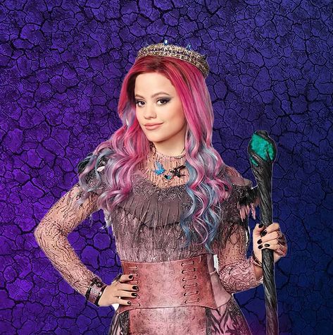 Audrey Descendants, Queen Of Mean, Descendants Disney, Descendants Costumes, Sarah Jeffery, Mal And Evie, Disney Descendants 3, Disney Channel Descendants, Audrey Rose