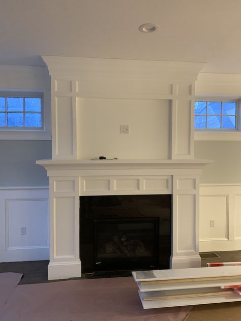 Trim Work Around Fireplace, Trim Fireplace Wall, Fireplace With Wainscoting Wall, Wainscoting Fireplace Wall, Carpentry Hacks, Fireplace Trim, Built In Around Fireplace, Luxury Fireplace, Mantle Fireplace