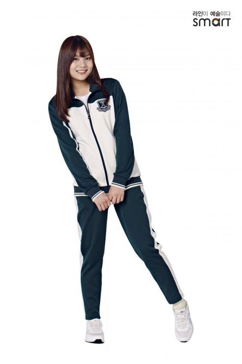 Smart Uniform - Umji Track Uniforms, School Uniform Outfits, Outfit Korean, Fashion Design Collection, Style Korea, Training Clothes, Sports Uniforms, School Dresses, Girls Uniforms