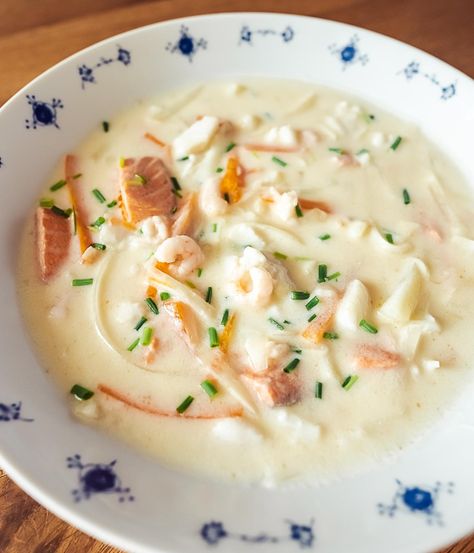 Fiskesuppe - Creamy Norwegian Fish Soup - Scandinavian Cookbook Fish Stock Recipe, Norwegian Recipes, Fish Dinners, Fish Chowder, Norwegian Food, Fish Soup, Seafood Soup, Different Vegetables, Hot Soup