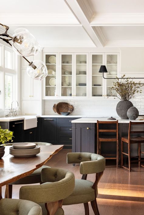 Two Toned Kitchen Cabinets, Two Tone Kitchen Cabinets, Two Tone Cabinets, Kitchen Cabinet Ideas, Two Tone Kitchen, Black Kitchen Cabinets, Cabinet Ideas, Kitchen Cabinet Colors, Kitchen Trends