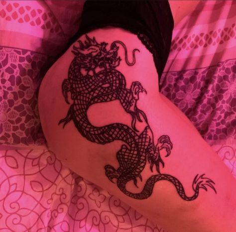 Leg Dragon Tattoo, Dragon Leg Tattoo, Dragon Tattoo Leg, Tattoo Leg, Leg Tattoo, Makeup Rooms, Aesthetic Tattoo, Dragon Tattoo, Leg Tattoos