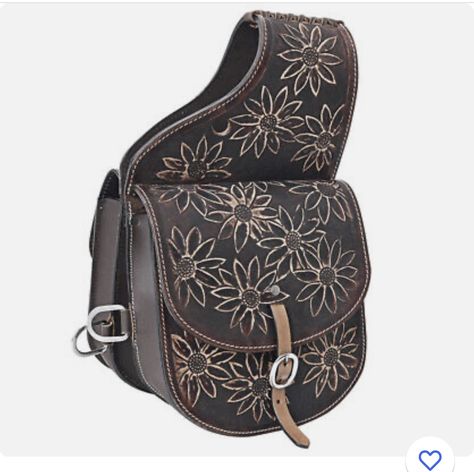 Horse Saddle Bags, Saddle Bags Horse, Trail Ride, Horse Supplies, Western Look, Leather Saddle Bags, Western Saddle, Western Horse, Horse Saddles