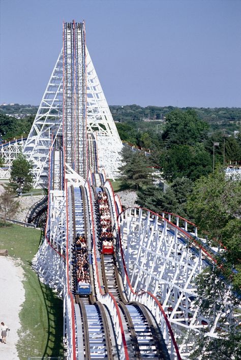 The original wooden roller coaster and my favorite - The American Eagle at Six Flags Great America Six Flags America, Six Flags Great America, Water Theme Park, Wooden Roller Coaster, Theme Parks Rides, Great America, Amusement Park Rides, Roller Coaster Ride, Parc D'attraction