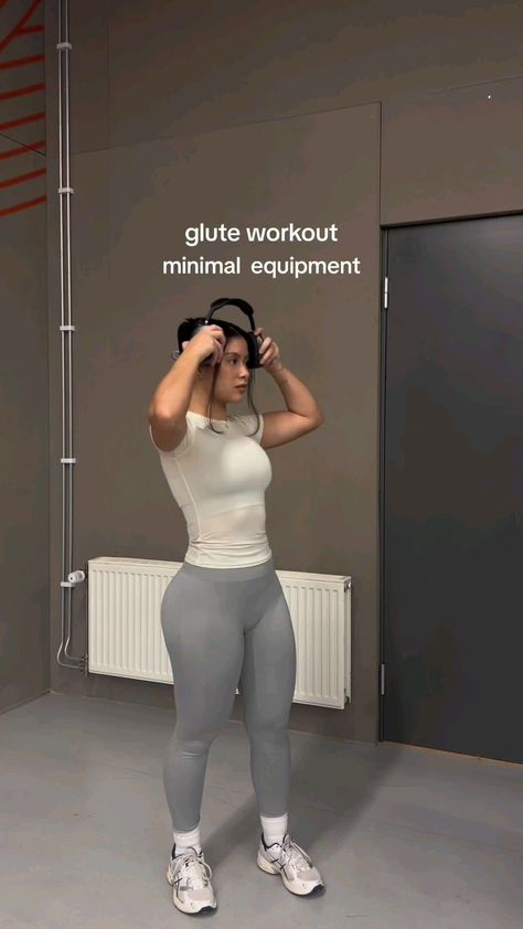 💪 Ready to level up? Tap the link for more! 😀🙂😛 Quick Glute Workout, Glute And Leg Workout At Home, Leg And Glute Workouts At Home, Top Shelf Glute Workout, Glute Home Workout, Feet Workout, Women Leg Workout, Leg Workout For Women, Glute Workout At Home