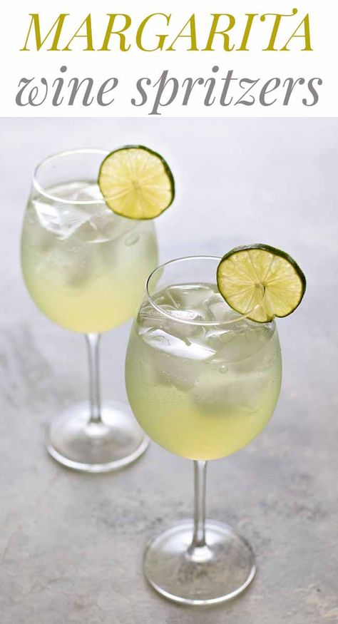 White Wine Drinks Cocktails, Drinks With White Wine, White Wine Mixed Drinks, White Wine Drinks, Friend Picnic, White Wine Drink, Wine Spritzer Recipe, Margarita Mix Drinks, Wine Margarita