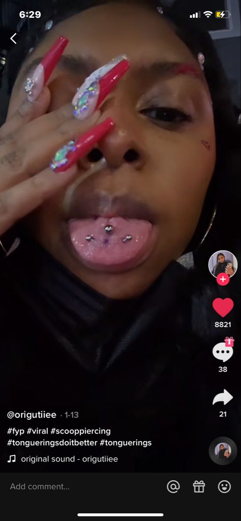 Double Frog Eye Piercing, 3 Tongue Piercings, Two Tongue Piercings, Multiple Tongue Piercings, Scoop Piercing Tongue, Tongue Piercing Black Women, Types Of Tongue Piercings, Scoop Piercing, Frog Eyes Piercing Tongue