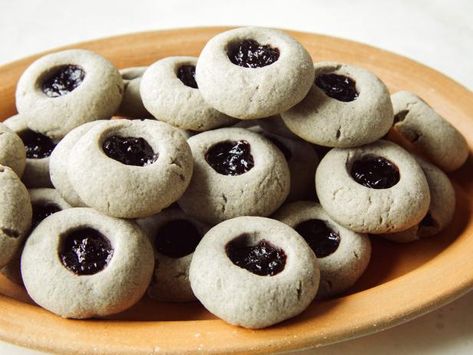 Indigenous Desserts, Autumnal Cookies, Grits Recipes, Thing To Bake, Blue Cornmeal, Cornmeal Recipes, Forgotten Cookies, Cinnamon Breakfast, Thumbprint Cookies Recipe