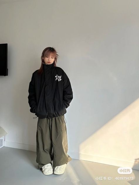 Tomboy Style Outfits, Women Outfit, Swaggy Outfits, Tomboy Fashion, Outfit Goals, Korean Outfits, Casual Style Outfits, Streetwear Outfit, Retro Outfits