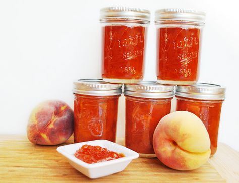 Homemade Peach Jam Peach Jam No Pectin, Spiced Peach Jam, Homemade Peach Jam, Pectin Recipes, Plum Jam Recipes, Canning Jam Recipes, Curd Recipe, Peach Jam, Low Sugar Recipes