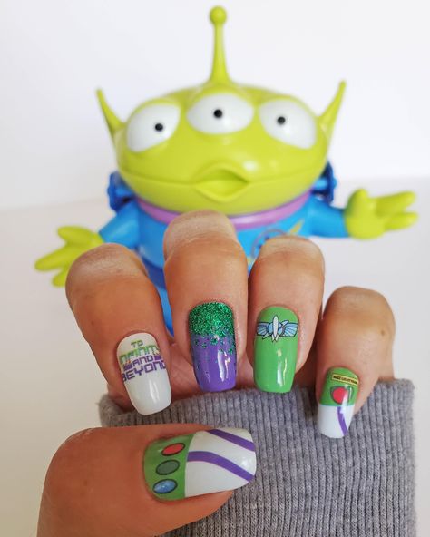 Buzz Nails, Buzz Lightyear Nails, Future Nails, Disney Nail, Toy Story Buzz Lightyear, Betty Boop Pictures, Halloween 2022, Disney Nails, What Is Your Favorite