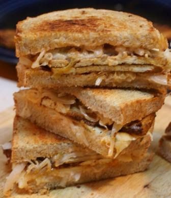 V e g a n D a d: Tofu Reuben Sandwiches Tempeh Reuben, Crispy Tempeh, Reuben Recipe, Reuben Sandwiches, Vegan Tempeh, Toasted Sandwiches, Yummy Sandwiches, Vegan Sandwiches, Tempeh Recipes