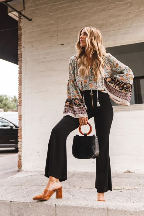 Office Bohemian Outfit, Boho Job Interview Outfit, Fall Boho Work Outfits, Bohemian Outfits Ideas, Boho Work Outfit Winter, Boho Outfits Office, Boho Realtor Outfit, Boho Professional Style Summer, Boho Glam Style Outfits