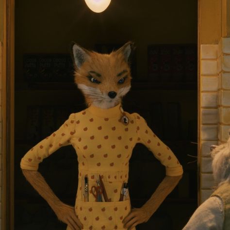 Fantastic Mr Fox Agnes, Ash Fantastic Mr Fox Pfp, Kristofferson Fantastic Mr Fox Pfp, Fantastic Mr Fox Stills, Fantastic Mr Fox Kristofferson, Cap Pictures, Fox Aesthetic, Movie Recs, Tis Autumn