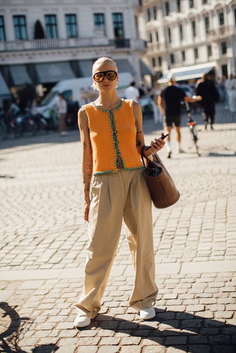 Copenhagen Street Style, Fashion Week Trends, Top Street Style, Copenhagen Fashion, Copenhagen Style, Couture Mode, Copenhagen Fashion Week, Street Style Trends, Denim Trends