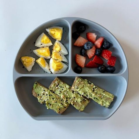 Toddler Plate Ideas, Breakfast For Toddlers, Toddler Baking, Baby Weaning Foods, Healthy Toddler Breakfast, Toddler Breakfast Ideas, Baby Lunch, Weaning Foods, Baby Breakfast