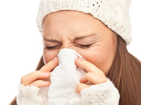 4 Tips to Prevent the Common Cold Virus Holistic Cold Remedies, Hayfever Remedies, 30 Day Diet, Strawberry Legs, Cold Home Remedies, Common Cold, Runny Nose, Best Essential Oils, Natural Health Remedies