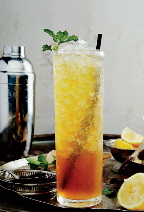 Texas Tea Recipe, Southern Cocktails, Southern Cocktail, Bourbon Cocktail Recipe, Texas Tea, Beverage Ideas, Hey Bartender, Kitchen 2022, Vanilla Milkshake