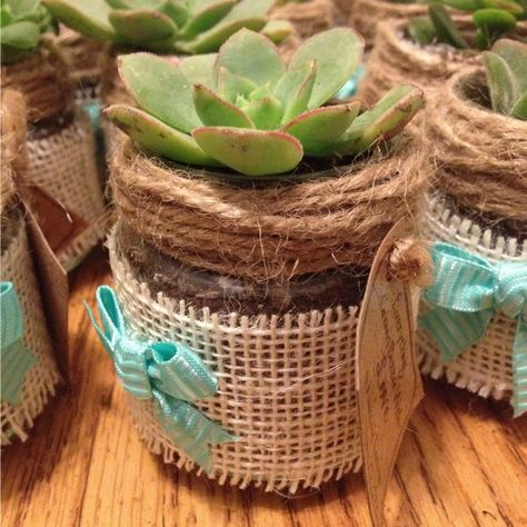 Baby Food Jar Craft Ideas, Baby Jar Crafts, Wedding Favor Gift Boxes, Baby Jars, Baby Food Jar Crafts, Candy Bags Wedding, Diy Baby Food, Burlap Ideas, Food Jars