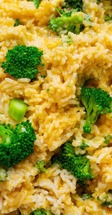 broccoli cheddar rice Broccoli Cheddar Rice, Easy Rice Side Dishes, Cheddar Rice, Cheddar Broccoli Rice, Cheddar Broccoli, Easy Rice, Rice Side, Rice Side Dishes, Skillet Dinners