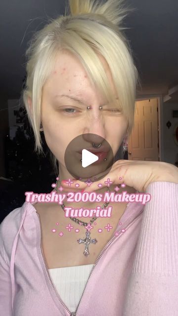 80 on Instagram: "★Everyday makeup★#2000s #makeuptutorial #mcbling" Punk Halloween Makeup, Makeup Ideas To Try, 2000s Inspired Makeup, Simple 2000s Makeup, Makeup Looks 2000s, Scene Makeup Looks 2000s, 2000s Aesthetic Makeup, Trashy Makeup Looks, Makeup Look Ideas Creative