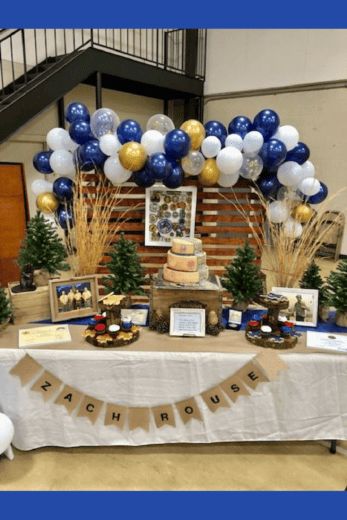 Eagle Court Of Honor, Dessert Table Decorations, Graduation Party Food Ideas, Senior Table, Boys Graduation Party, Grad Party Food, Graduation Party Food, Graduation Party Pictures, High School Graduation Party Decorations