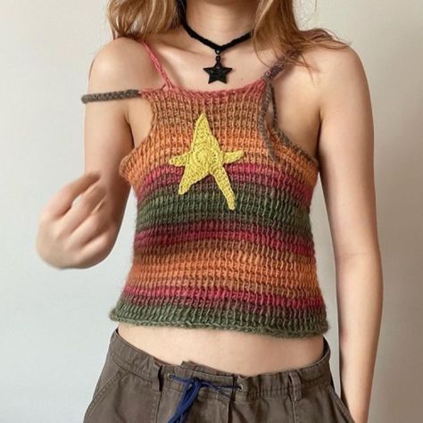 Crochet Star, Crochet Stars, Kawaii Crochet, Crochet Girls, Diy Crochet Projects, Knit Fashion, Machine Knitting, Crochet Fashion, Cute Crochet