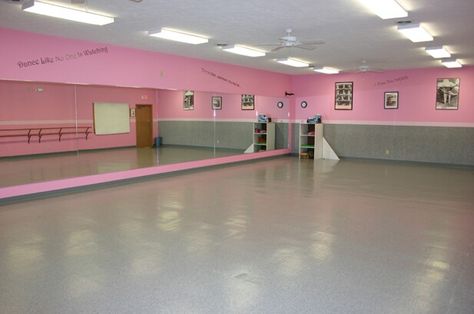 Dance rooms Dance Studio Changing Room, Pink Dance Studio, Studio Dance Room, Dancing Studio, Dance Nation, Dance Studio Design, Dance Studio Decor, Home Music Rooms, Dance Rooms