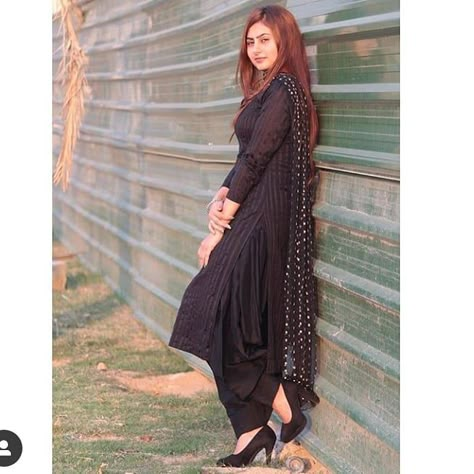 Instagram post by suit walia kudiyan only • Aug 5, 2019 at 12:06pm UTC Black Suit For Women Indian, Suit For Women Indian, Black Suit For Women, Hairstyles For Saree, Punjabi Suits Party Wear, Patiyala Dress, Patiala Suit Designs, Indian Sari Dress, Suit Salwar