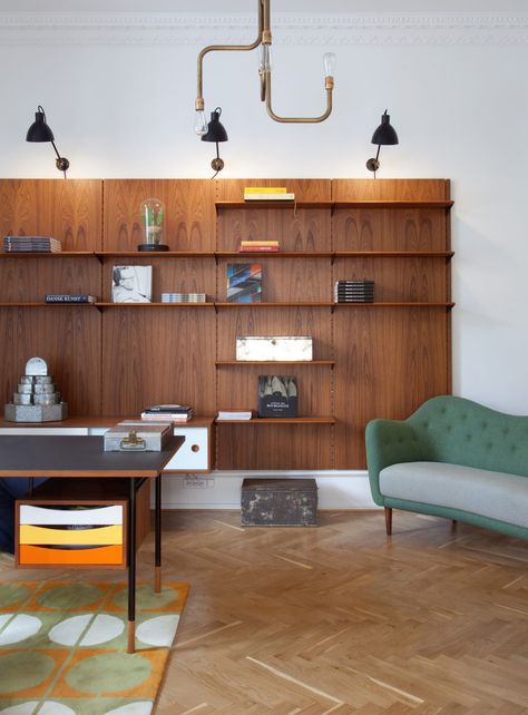 STUDIOTWENTYSEVEN Walnut Table Top, Wall Storage Systems, Timeless Interior, Finn Juhl, New Kitchen Designs, Iconic Furniture, Modular Walls, Walnut Desks, Large Dining Room